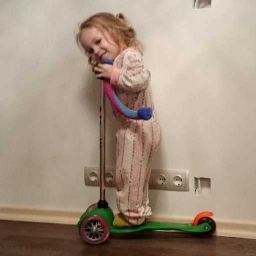 Самокат Mini Micro Green Самокат Mini Micro Green