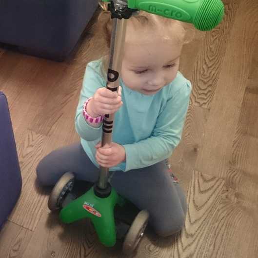 Самокат Mini Micro Green Самокат Mini Micro Green