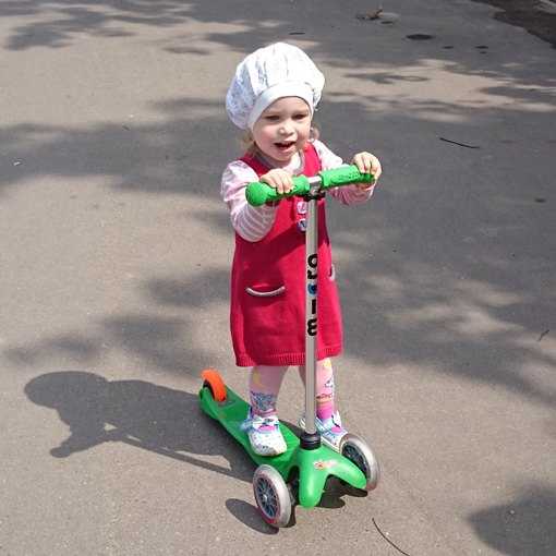 Самокат Mini Micro Green Самокат Mini Micro Green