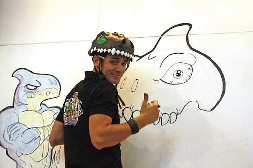 Датский дизайнер Зденко Оливер Сантини, придумавший образы Crazy Safety Датский дизайнер Зденко Оливер Сантини, придумавший образы Crazy Safety